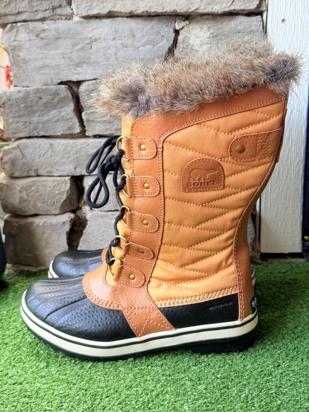 Sorel Tofino II Waterproof Women’s Winter Boots